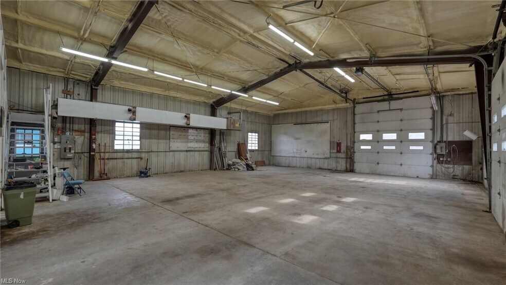 More Photos Of 11445 E Pike Rd, Cambridge Light Manufacturing For Lease