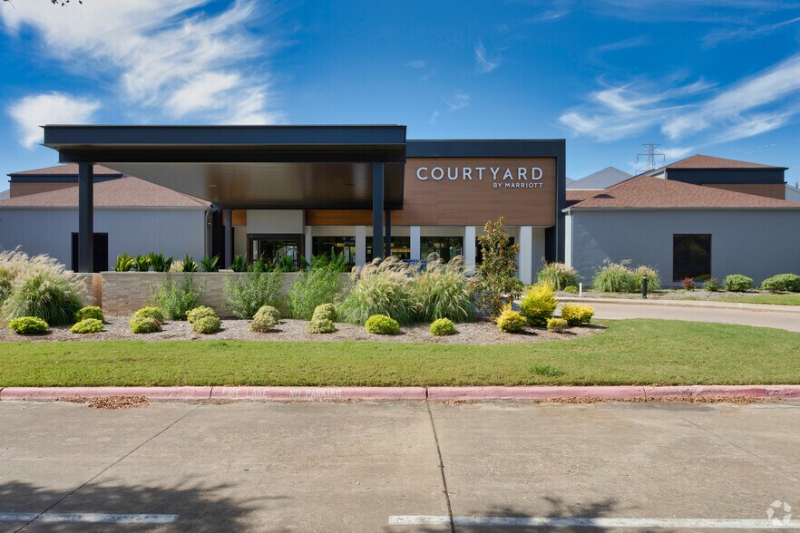 More Photos Of 4165 Proton Dr, Addison Hotel For Sale