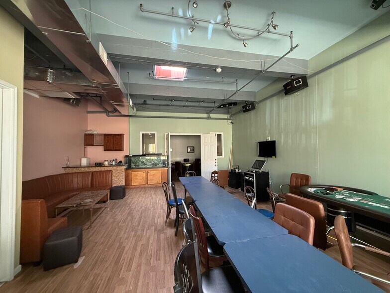 More Photos Of 2031-2035 Washington Ave, Philadelphia Freestanding For Lease