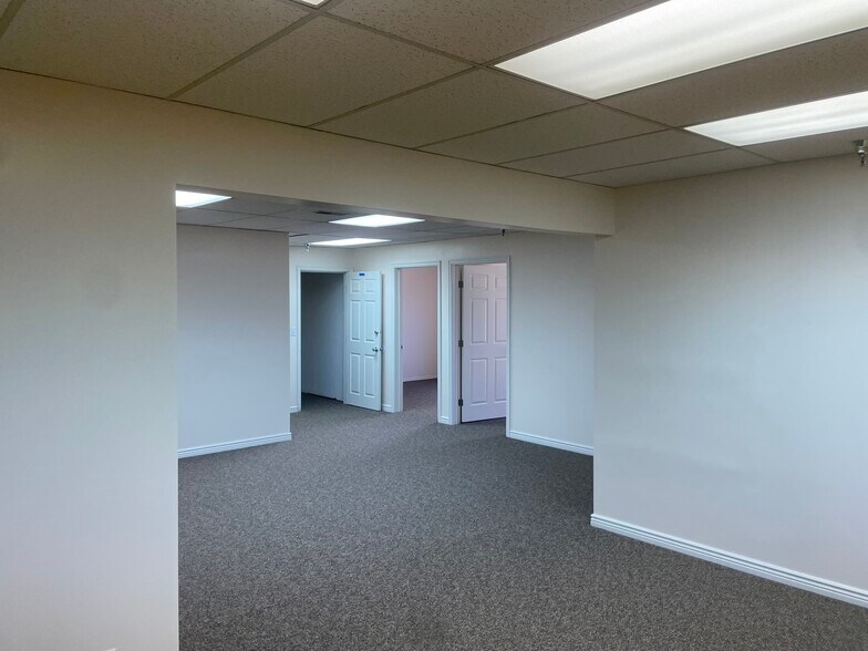 More Photos Of 1063-1065 E 3300 S, Salt Lake City Light Distribution For Lease