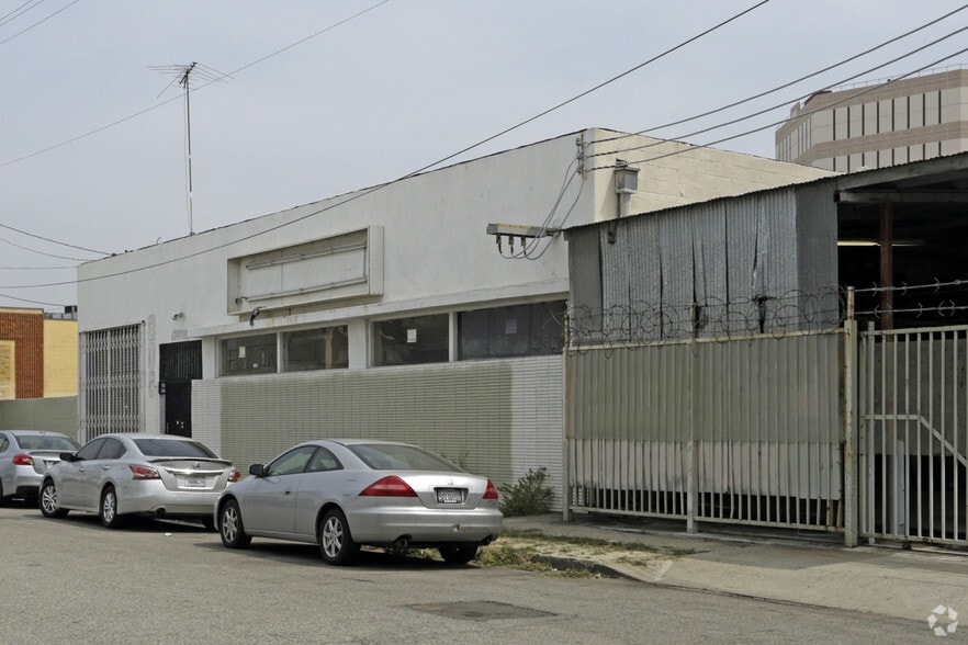 More Photos Of 908 Avila St, Los Angeles Warehouse For Sale