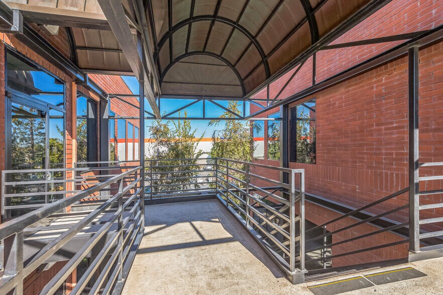 More Photos Of 2461 W 208th St, Torrance Loft Creative Space For Lease