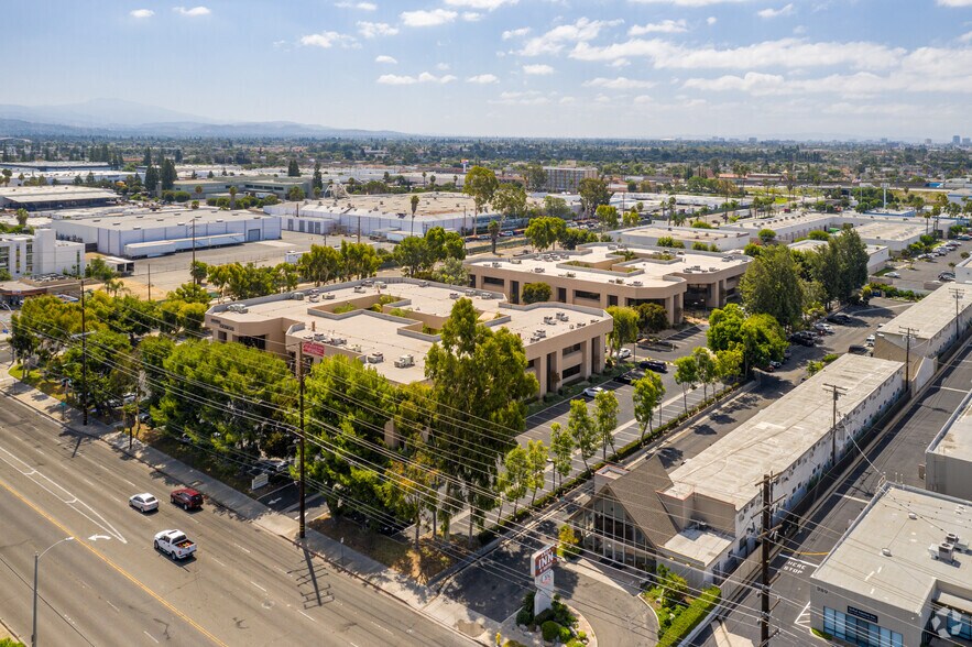 More Photos Of 1661 N Raymond Ave, Anaheim Unknown For Lease