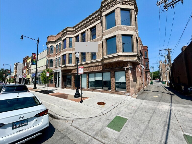 More Photos Of 9139 S Commercial Ave, Chicago General Retail For Lease