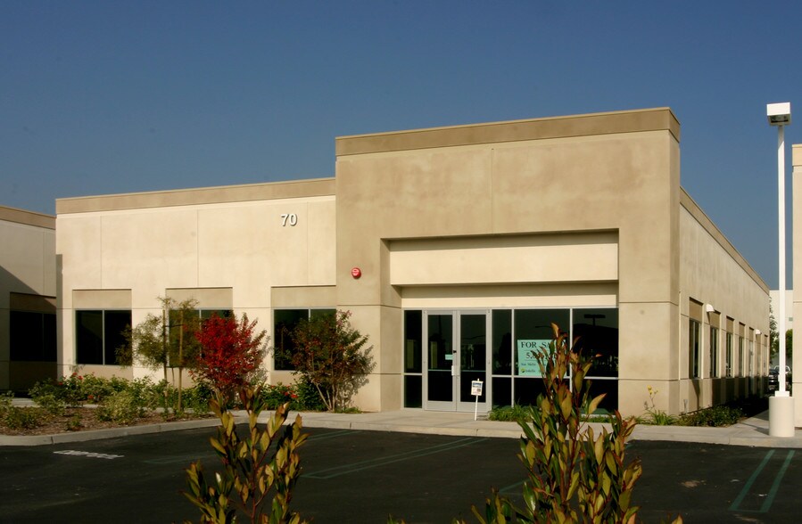 More Photos Of 70 Discovery, Irvine Office For Sale