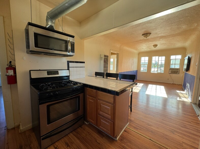 More Photos Of 3227 Glendale Blvd, Los Angeles Storefront Retail Residential For Lease