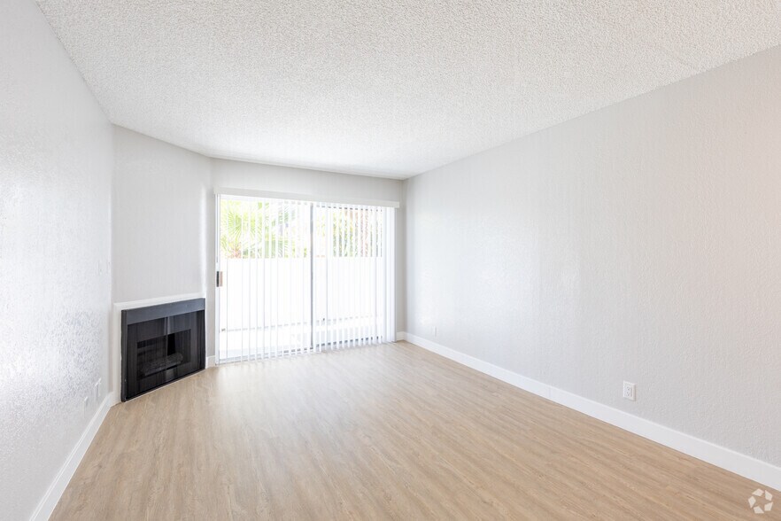 More Photos Of 130 S Alexandria Ave, Los Angeles Apartments For Sale