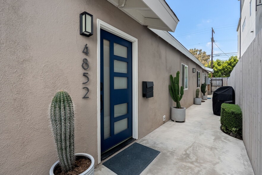 More Photos Of 4852 S Centinela Ave, Los Angeles Multifamily For Sale