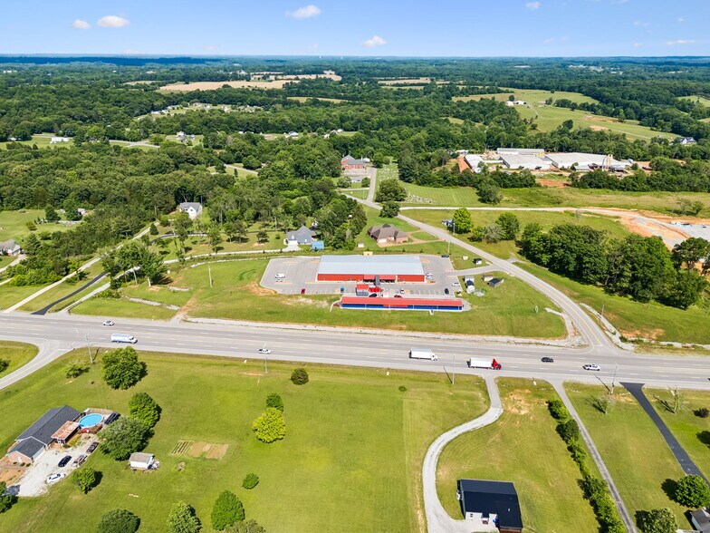 More Photos Of 4070 Old Highway 431, Greenbrier Freestanding For Sale