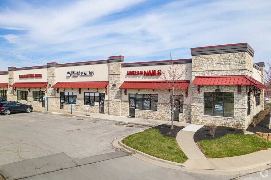 More Photos Of 10121-10131 Stevenson St, Lenexa Storefront Retail Office For Lease
