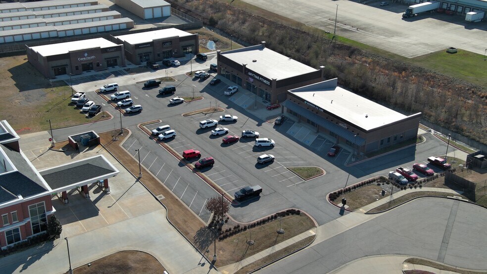 More Photos Of 6234 Huntington Cir, Fort Smith General Retail For Sale