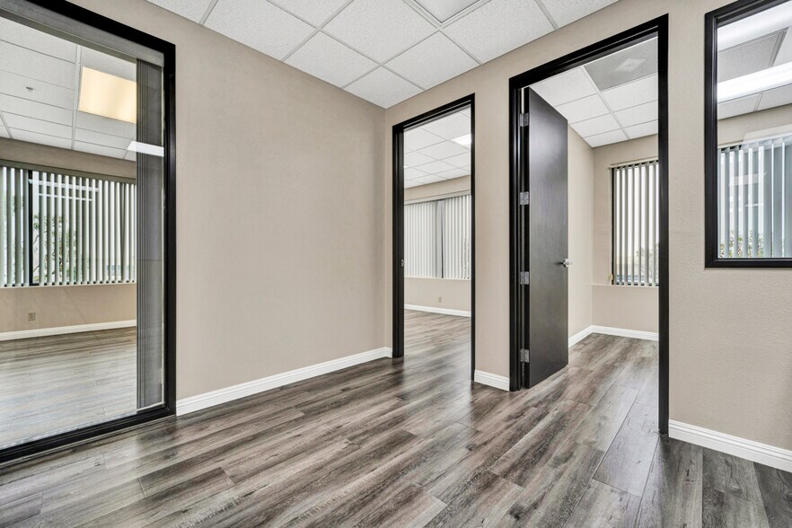 More Photos Of 28 Hammond, Irvine Warehouse For Sale