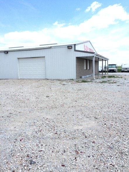 More Photos Of 715 N 2nd St, Palmyra Self Storage For Lease