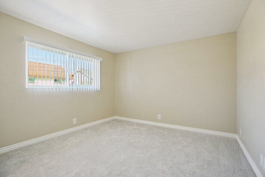 More Photos Of 1001 N Harbor Blvd, La Habra Apartments For Sale