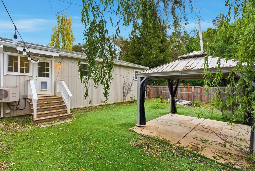 More Photos Of 567 San Geronimo Valley Dr, San Geronimo Apartments For Sale