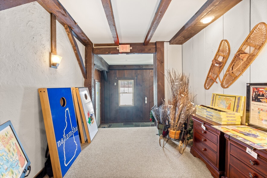 More Photos Of 1934 Lakeshore Rd, Gilford Office For Sale