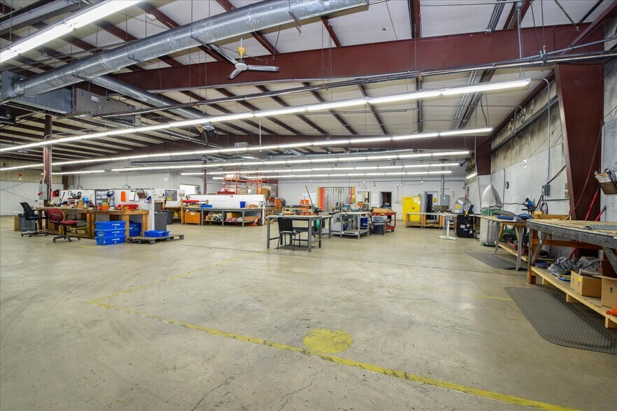 More Photos Of 103 Duncan Ln, Radford Distribution For Lease