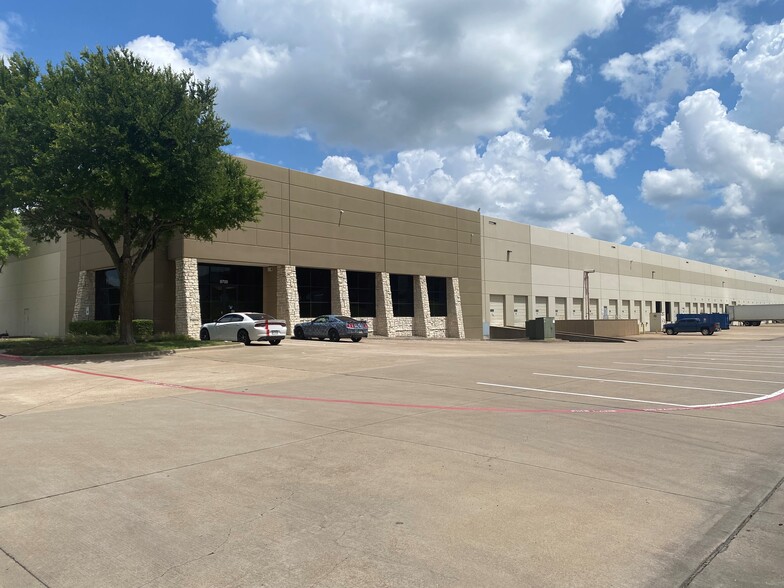 Primary Photo Of 2777 W Danieldale Rd, Dallas Unknown For Lease