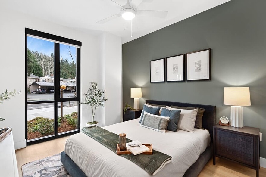 More Photos Of 12430 NE 120th St, Kirkland Apartments For Lease