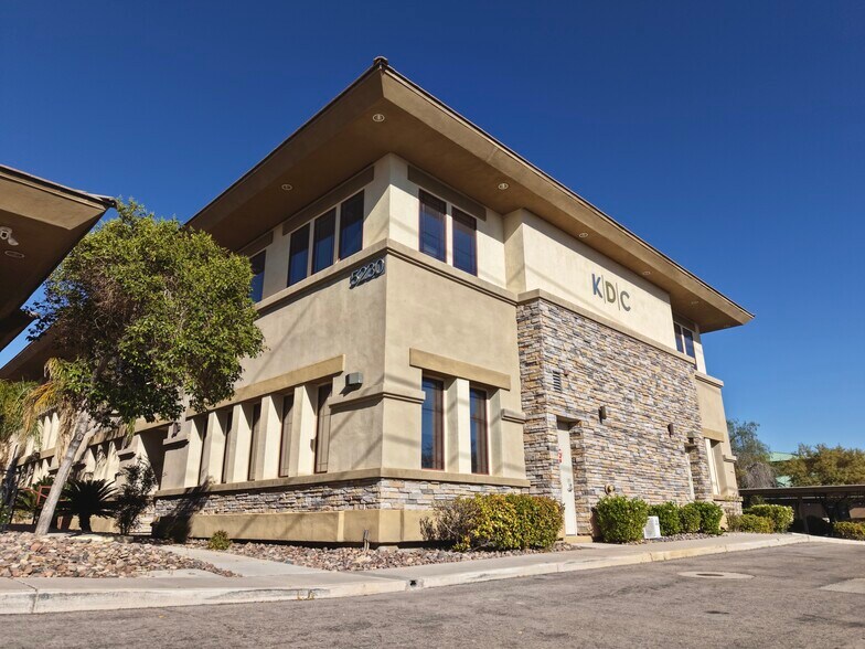 More Photos Of 5230 W Patrick Ln, Las Vegas Office For Lease