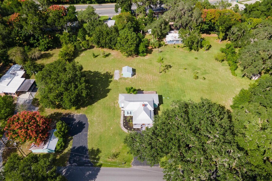 More Photos Of 229 W McClendon St, Lady Lake Office Residential For Sale