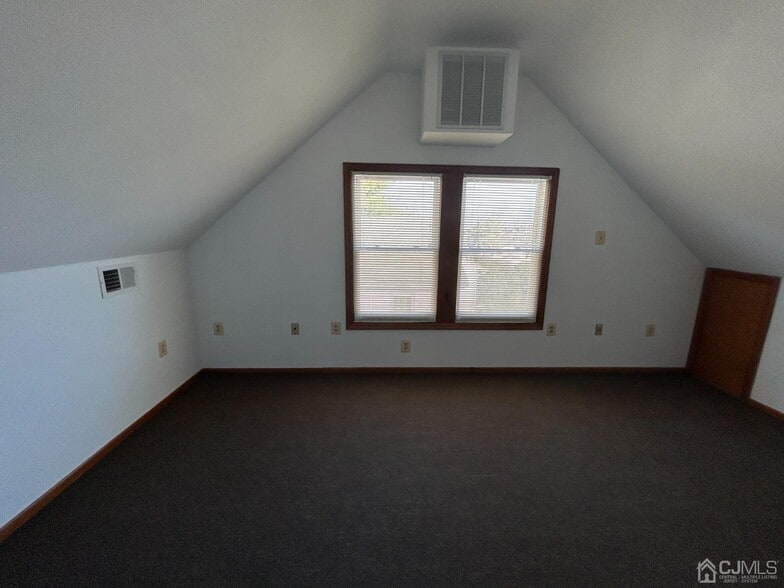 More Photos Of 227 Main St, Woodbridge Office For Sale