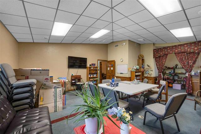 More Photos Of 816 W Gore Blvd, Lawton Office For Sale