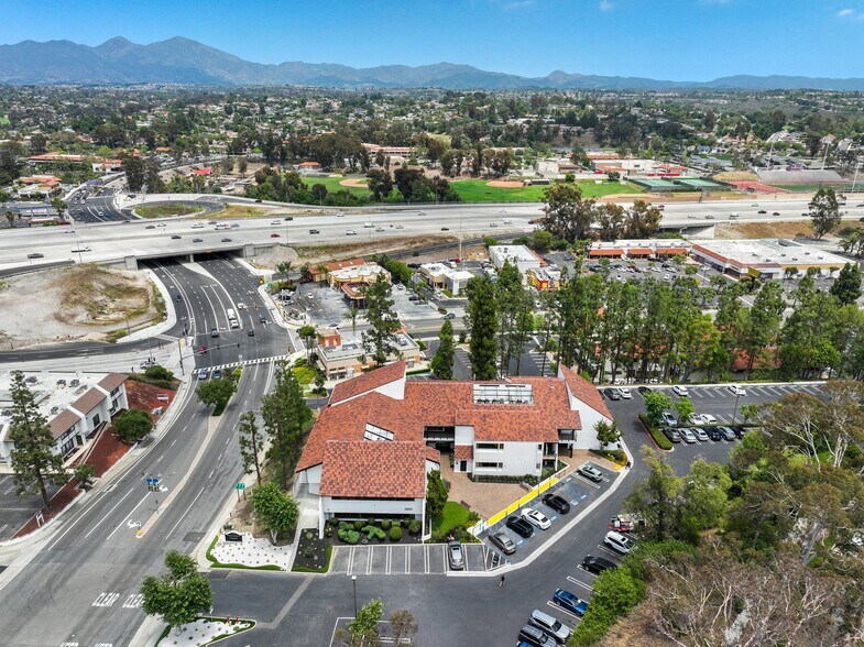 More Photos Of 25200 La Paz Rd, Laguna Hills Medical For Lease