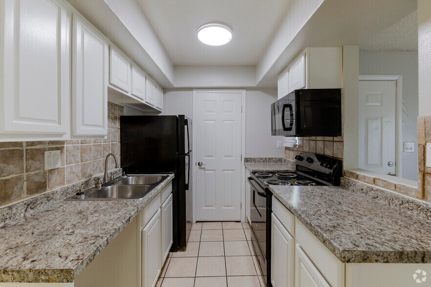 More Photos Of 2223-2255 E Cactus Rd, Phoenix Apartments For Sale