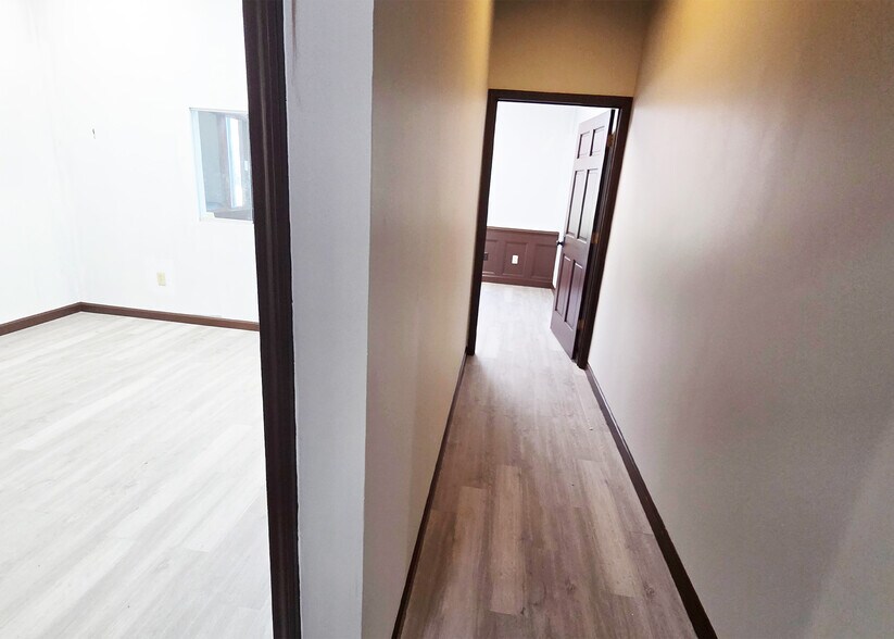 More Photos Of 300 Water St, Saint Charles Loft Creative Space For Lease