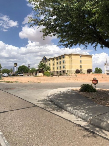 More Photos Of E 2720, Saint George Land For Sale