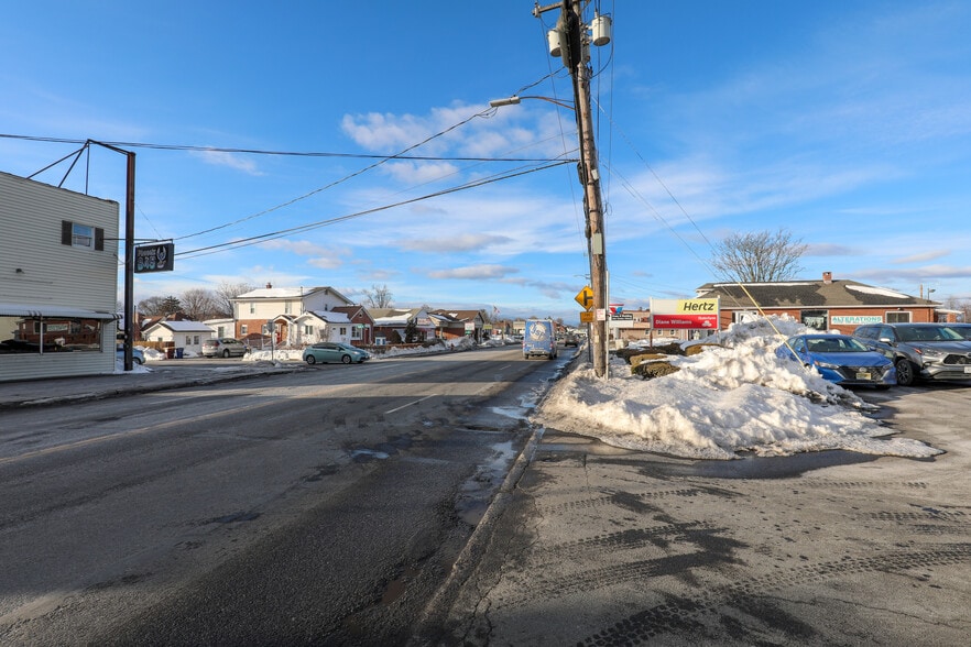 More Photos Of 790 Ulster Ave, Kingston Freestanding For Lease