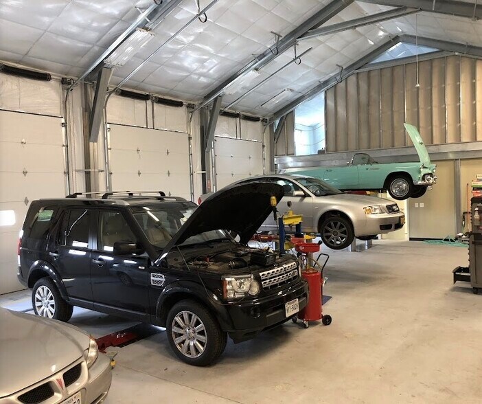 More Photos Of 5721 Wellington Rd, Gainesville Service For Sale