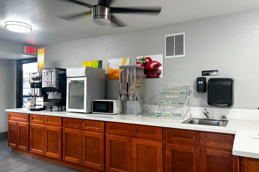 More Photos Of 1750 E Main St, Mesa Hotel For Sale