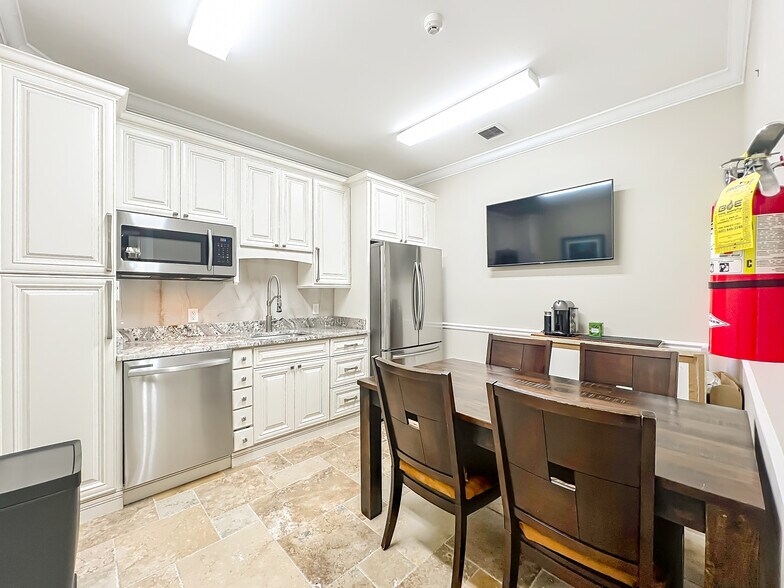 More Photos Of 4850 Holopaw Rd, Saint Cloud Office For Sale