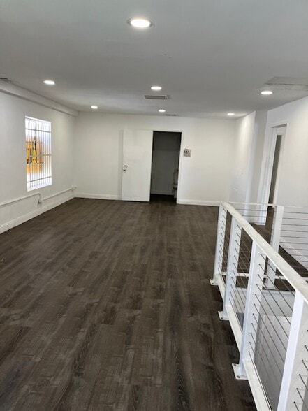 More Photos Of 5217-5223 Lankershim Blvd, North Hollywood Storefront Retail Office For Lease