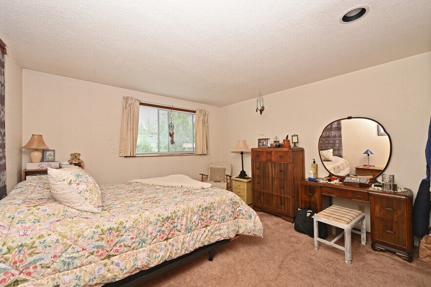 More Photos Of 3323 Oakes Ave, Everett Apartments For Sale