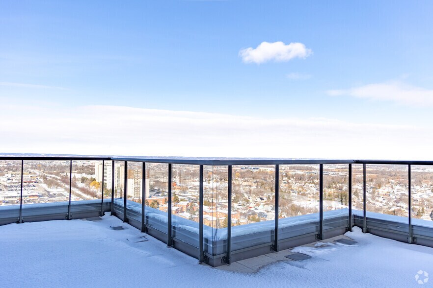 More Photos Of 73 Bayly St W, Ajax Apartments For Lease