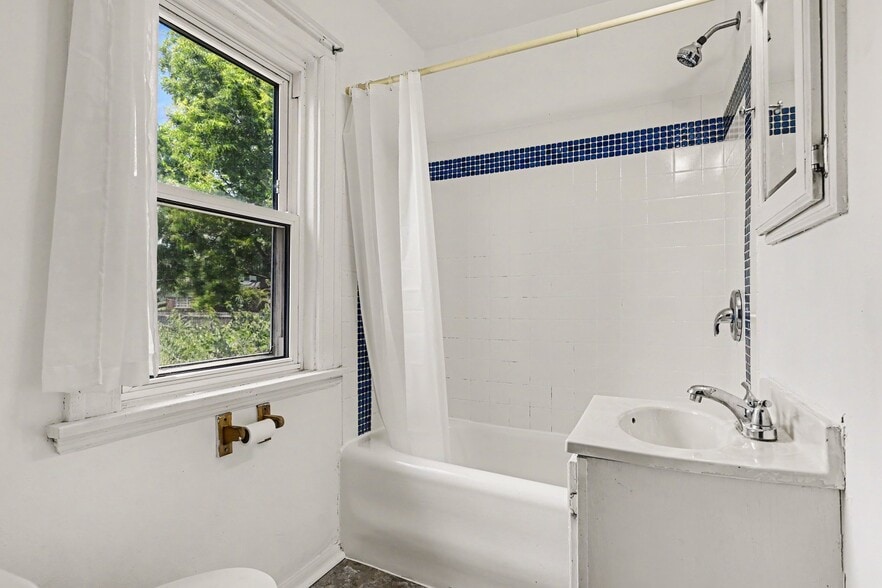 More Photos Of 611 Delaware Ave, Dayton Apartments For Sale
