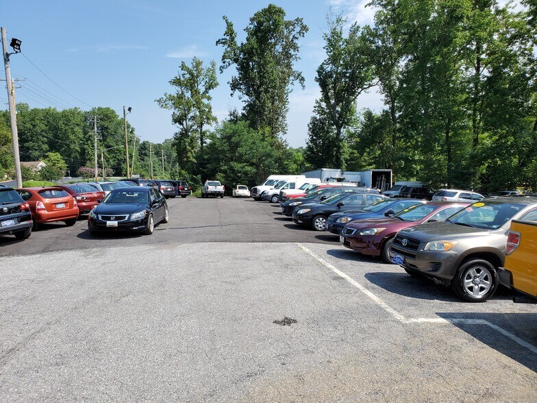 More Photos Of 6501 Crain Hwy, Bowie Auto Dealership For Lease