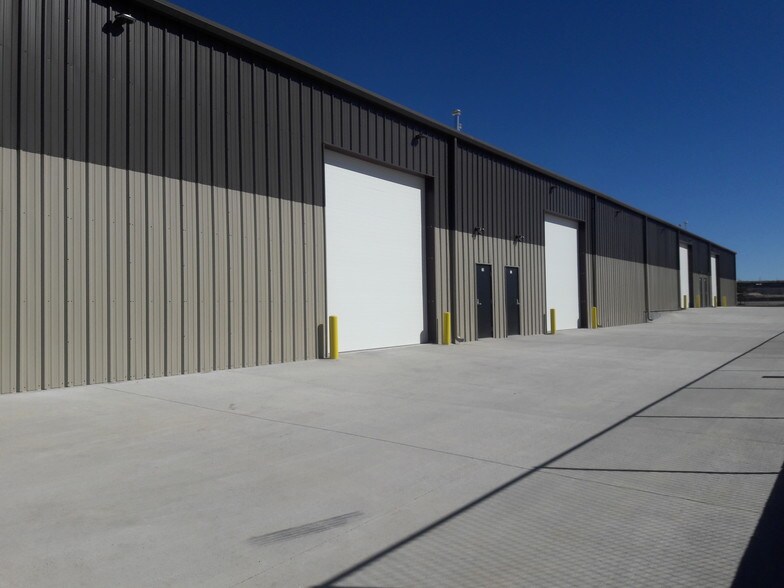 More Photos Of 7363 McClain Pt, Colorado Springs Warehouse For Lease