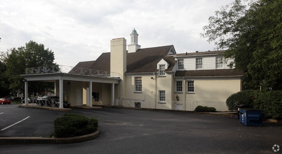 More Photos Of 99 N Haddon Ave, Haddonfield Freestanding For Sale