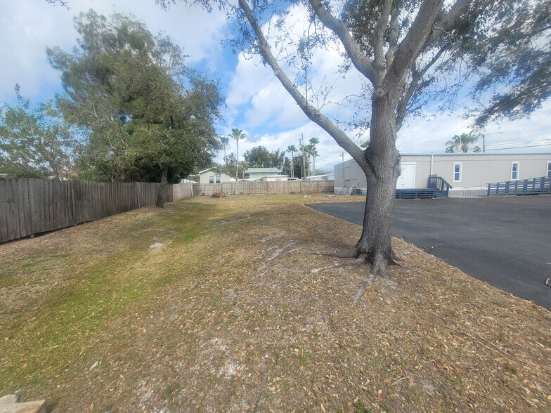 More Photos Of 9200 66th St, Pinellas Park Freestanding For Sale