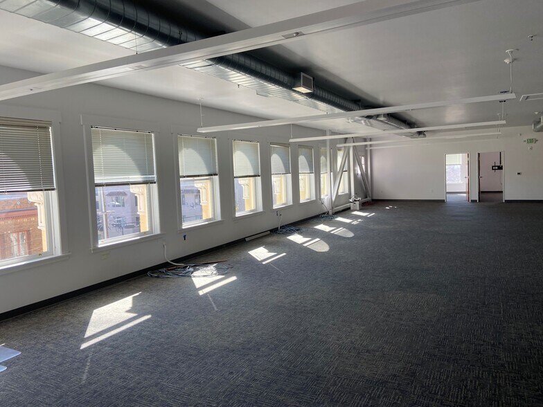 More Photos Of 2484 Shattuck Ave, Berkeley Office For Lease