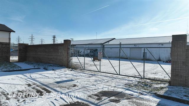 More Photos Of 2122 E Hemphill Rd, Burton Warehouse For Sale