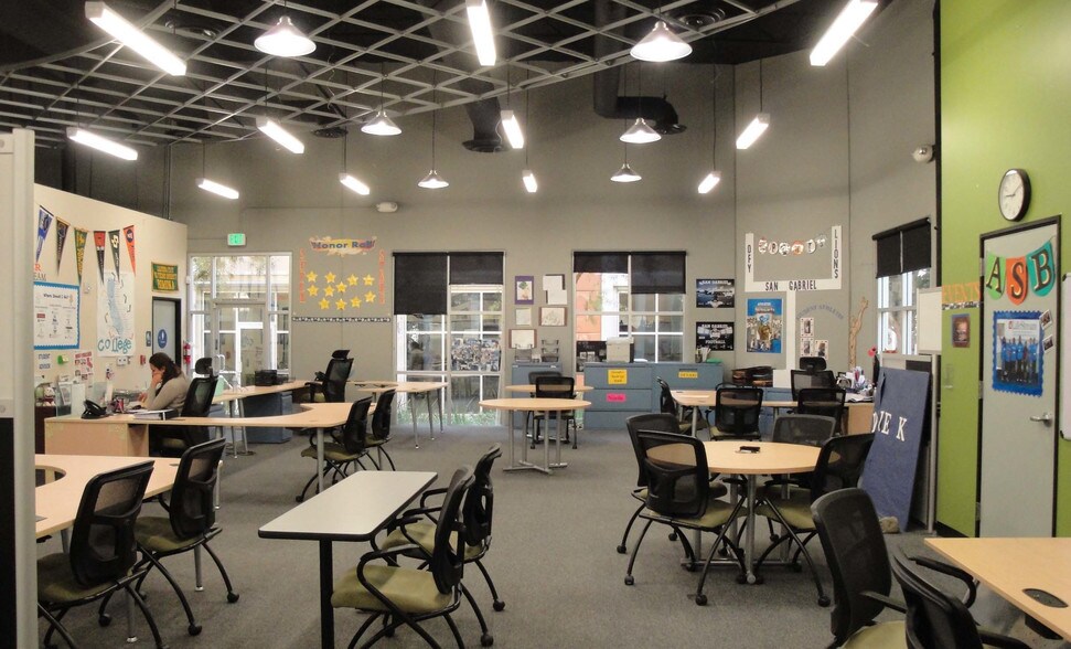 More Photos Of 3130 Inland Empire Blvd, Ontario Office For Lease