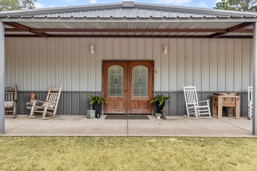 More Photos Of 5611 Rockin L Ln, Navasota Lodge Meeting Hall For Sale