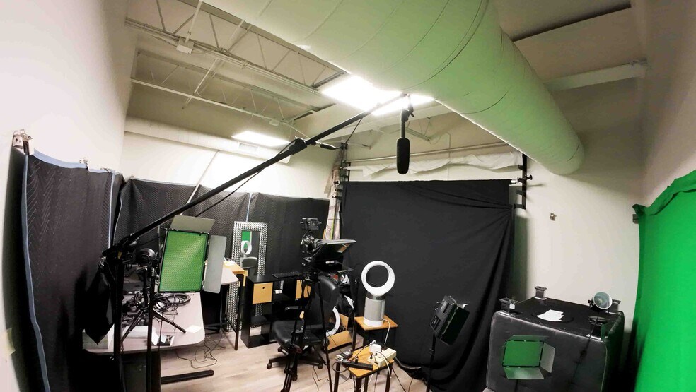 More Photos Of 7490 N 36th St, Pinellas Park Loft Creative Space For Lease