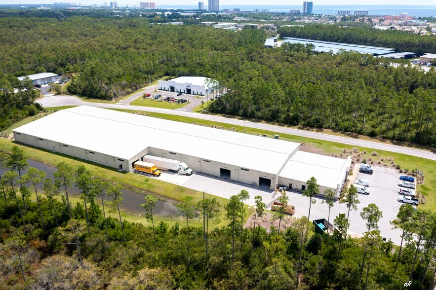 More Photos Of 17684 Cordova Pl, Panama City Beach Distribution For Lease