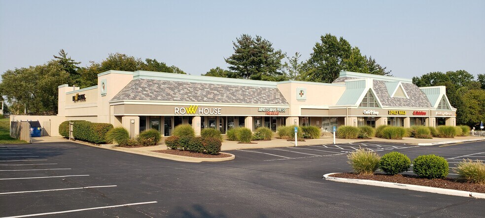 Primary Photo Of 2-20 Clarkson Wilson Ctr, Chesterfield General Retail For Sale